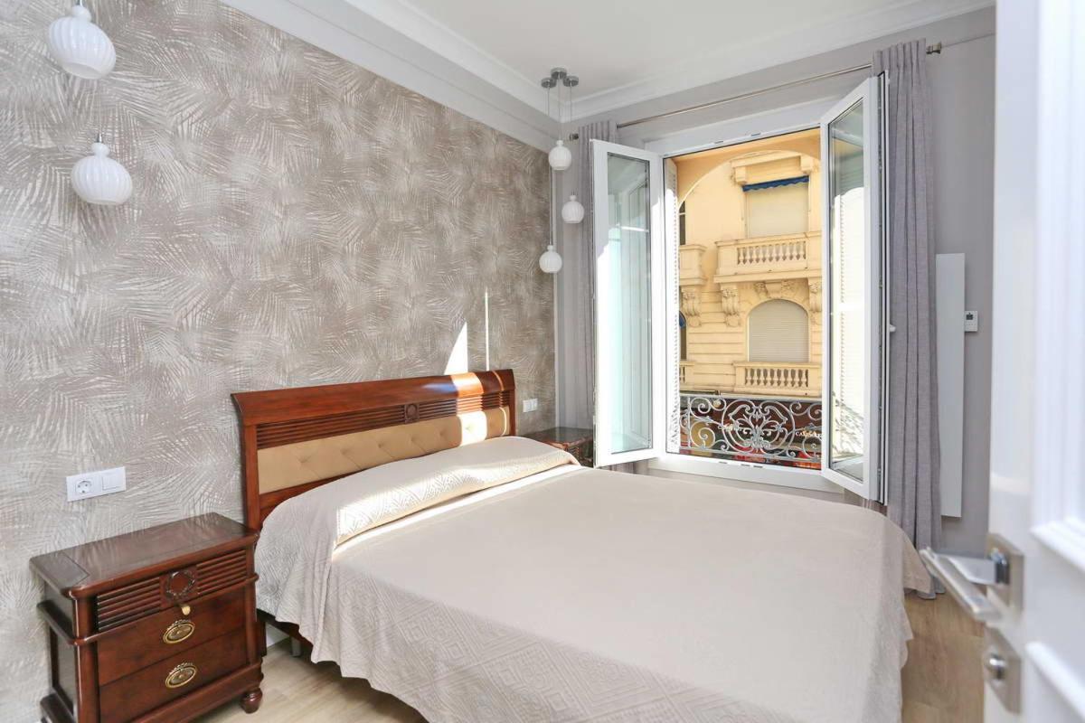 Luxe Negresco Leilighet